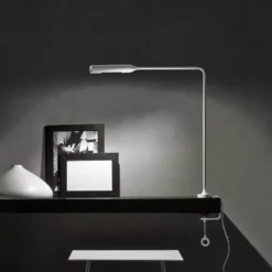 Lumina Flo Clamp Klemlamp LED 2700K Geel -Flos Winkel x886x886 lumina flo clamp bureaulamp led 2700k6.jpg.pagespeed.ic .TRg8GEgbsK