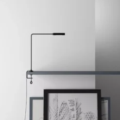 Lumina Flo Clamp Klemlamp LED 2700K Geel -Flos Winkel x886x886 lumina flo clamp bureaulamp led 2700k7.jpg.pagespeed.ic .rFSkiY NpJ