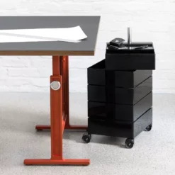 Magis 360° Container Ladekast Blauw -Flos Winkel x886x886 magis 360 ladekast8.jpg.pagespeed.ic .H9wLauA IB 1