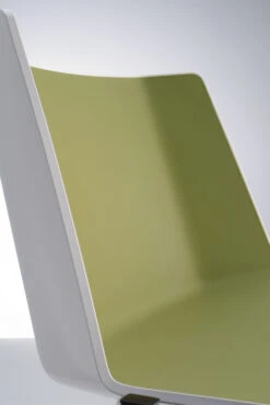 MDF Italia AÃ¯ku Sled Stoel Zonder Armleuning, Gelakt, Gloss White - Olive Green -Flos Winkel x886x886 mdf italia a ku sled stoel zonder armleuning verchroomd4.jpg.pagespeed.ic .3jxbzylrtS