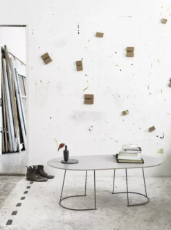 Muuto Airy Large Salontafel 120x65 Zwart -Flos Winkel x886x886 muuto airy medium salontafel 88x51 grijs4.jpg.pagespeed.ic .gBO2MVtZVq