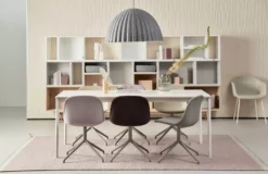 Muuto Mini Stacked 2.0 Kast Small Wit -Flos Winkel x886x886 muuto elevated vaas10.jpg.pagespeed.ic .Ntjwq2ZYfS