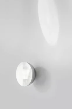 New Works Tweedekansje - Aura Spiegel Large -Flos Winkel x886x886 new works aura spiegel wand small.jpg.pagespeed.ic .eVpbhPAQSQ