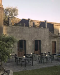 New Works May Tuintafel 170x85 Lichtgrijs -Flos Winkel x886x886 new works may tuinstoel met armleuningen6.jpg.pagespeed.ic .JC8O0gsdR6 1