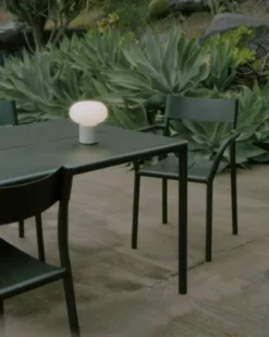 New Works May Tuintafel 170x85 Lichtgrijs -Flos Winkel x886x886 new works may tuinstoel met armleuningen8.jpg.pagespeed.ic .vxqGkaCUeZ