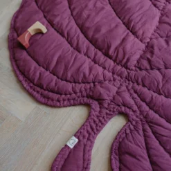 Nofred Leaf Vloerkleed Grey -Flos Winkel x886x886 nofred leaf vloerkleed32.jpg.pagespeed.ic .WW2r zVl86