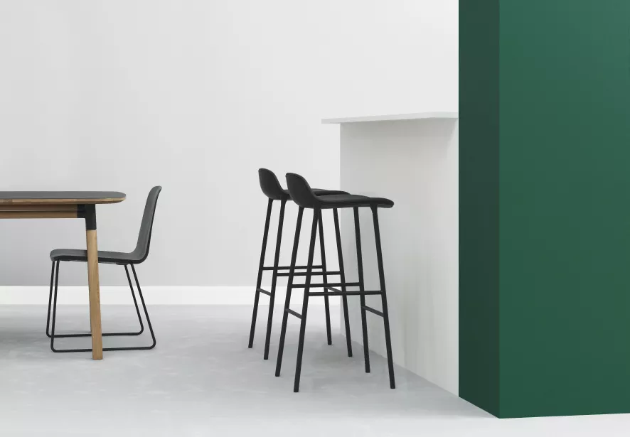 Normann Copenhagen Form Barstool Barkruk 75 Cm Met Stalen Onderstel Rood 7 Normann Copenhagen Form Barstool Barkruk 75 Cm Met Stalen Onderstel Rood - Afbeelding 7