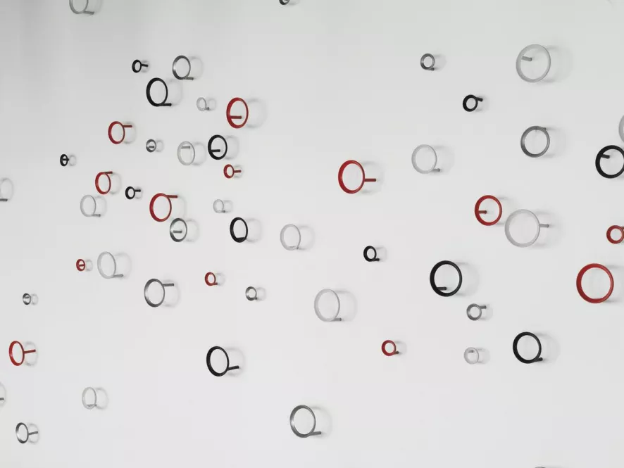 Normann Copenhagen Loop Haak Ø9.4 Large Red 5 Normann Copenhagen Loop Haak Ø9.4 Large Red - Afbeelding 5