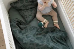 Sebra Forest Junior Dekbedovertrek 100x140 Bottle Green -Flos Winkel x886x886 sebra forest junior dekbedovertrek 100x1402.jpg.pagespeed.ic .5qQ0YZULuY