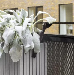 Squarely Copenhagen GrowWIDE Balkon Plantenbak, Natural Ash, Fabric Groen 48cm -Flos Winkel x886x886 squarely copenhagen growwide balkon plantenbak incl reservoir 60x22 natural ash1.JPG.pagespeed.ic .XLT8tOyl W