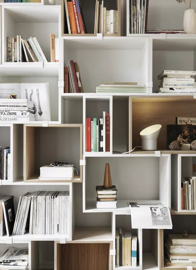 Muuto Stacked 2.0 Kast Met Backboard Large Lichtgrijs 10 Muuto Stacked 2.0 Kast Met Backboard Large Lichtgrijs - Afbeelding 10