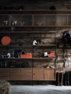 String Furniture Vitrinekast 78 X 30 X 42 Cm Grijs -Flos Winkel x886x886 string display cabinet sfeer 5.jpg.pagespeed.ic .HY2RzwjgnE