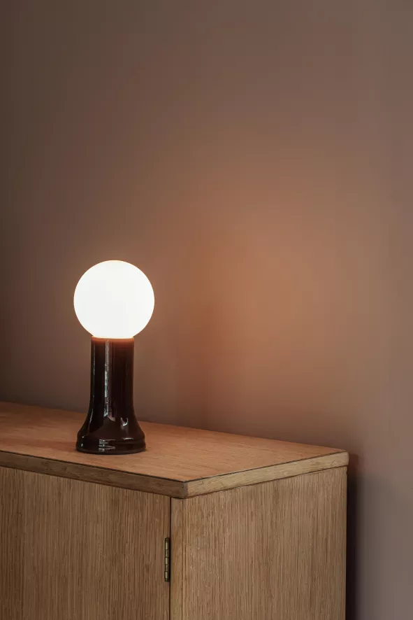 Tala LED Shore Tafellamp Bottle Brown 2 Tala LED Shore Tafellamp Bottle Brown - Afbeelding 2