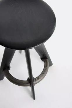 Tom Dixon Slab Bar Stool Barkruk Zwart 8 Tom Dixon Slab Bar Stool Barkruk Zwart -Flos Winkel x886x886 tom dixon slab kruk zwart sfeer 1.jpg.pagespeed.ic .fi tIqe bX