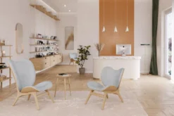 Umage A Conversation Piece Low Fauteuil Naturel Eiken, Summer Shine -Flos Winkel x886x886 umage a conversation piece tall fauteuil naturel eiken8.jpg.pagespeed.ic .kMO3bBojfa 1