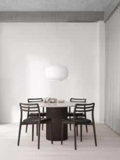 VIPP Vipp481 Cabin Eetkamerstoel Sand -Flos Winkel x886x886 vipp vipp494 cabin eettafel rond 1508.jpg.pagespeed.ic .2mbQGHEN69