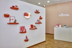 Vitra Corniches Wandplank Japans Rood Medium -Flos Winkel x886x886 vitra corniches wandplank small8.jpg.pagespeed.ic .OaZdPQfFo5