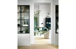 Vtwonen Basic Vitrinekast 4-deurs Mist -Flos Winkel x886x886 vtwonen basic vitrinekast 4 deurs5.jpg.pagespeed.ic .XxMneyWAg9