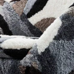 Warm Nordic Fried Egg Sheepskin Fauteuil Patchwork -Flos Winkel x886x886 warm nordic fried egg sheepskin fauteuil7.jpg.pagespeed.ic .b ZMIZKdwE