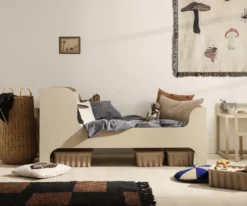 Ferm Living Dot Tufted Kussen Sugar Kelp Mustard -Flos Winkel x886x886 woontrend kindertrends 4.jpg.pagespeed.ic .2cu1BnYdcR