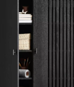 Woud Array Opbergkast 80 Black Painted Oak Veneer -Flos Winkel x886x886 woud array opbergkast 808.jpg.pagespeed.ic .u8iMOI5u6Z