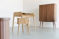 Zuiver Barbier Bijzettafel Walnoot -Flos Winkel x886x886 zuiver barbier bijzettafel48.jpg.pagespeed.ic .vw5H gSLUA