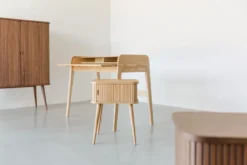 Zuiver Barbier Bijzettafel Walnoot -Flos Winkel x886x886 zuiver barbier bureau43.jpg.pagespeed.ic .wk0QKkukuV